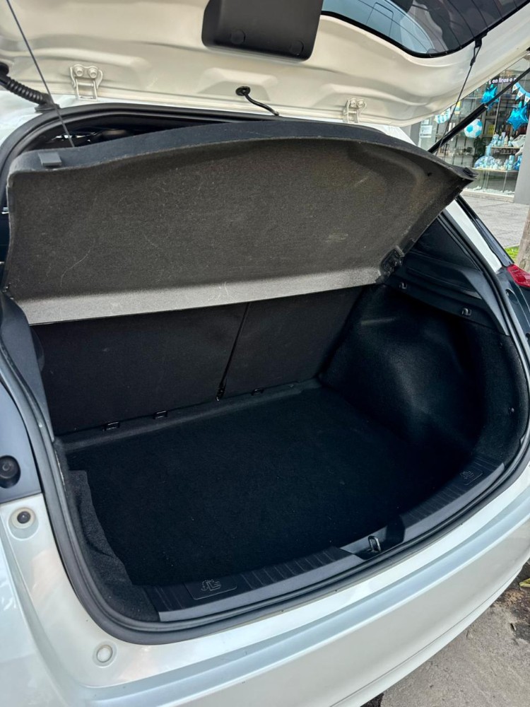 Toyota Yaris S — foto 6
